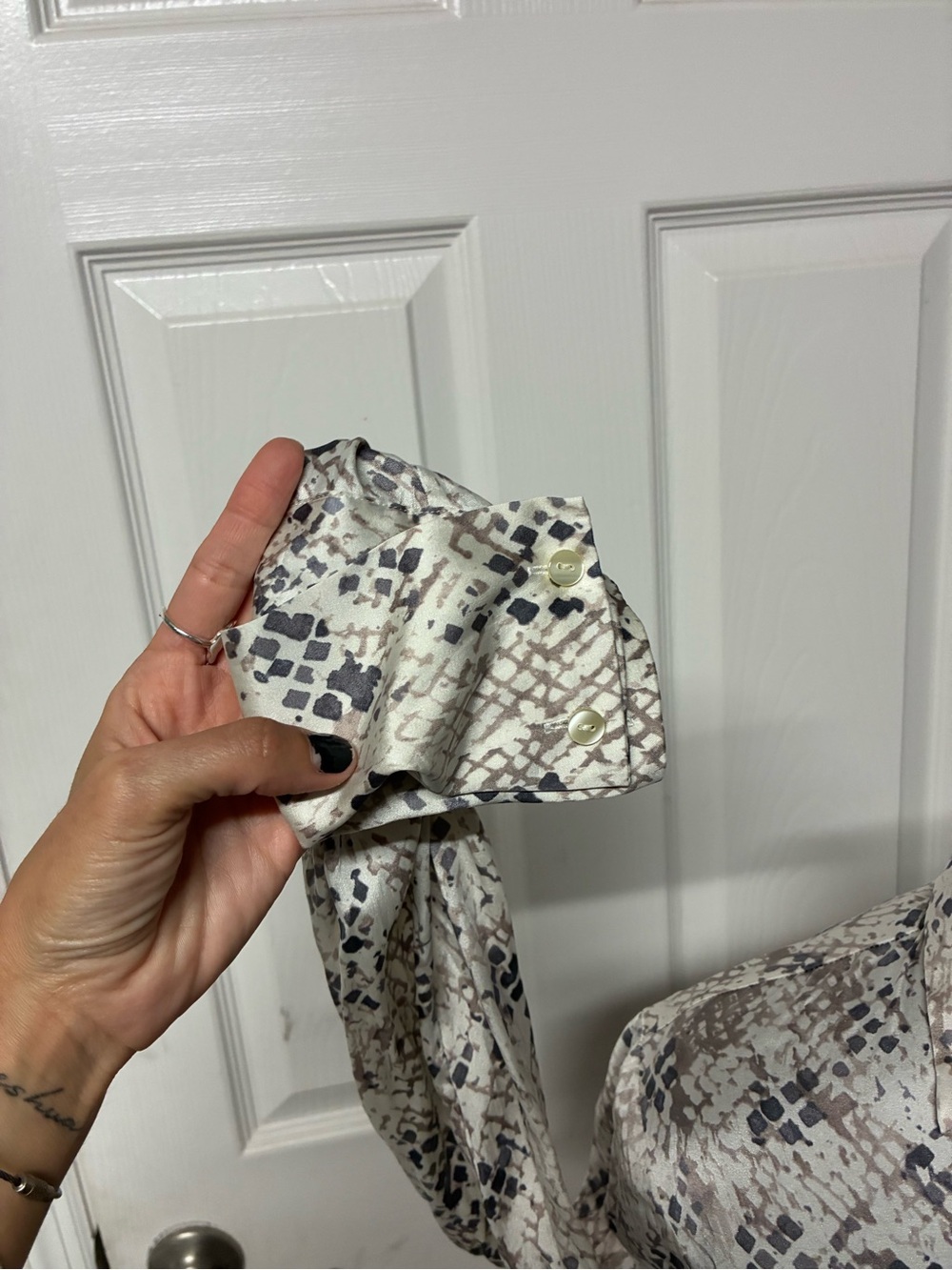 Neutral Snake-Print Blouse - Picture 4 of 5